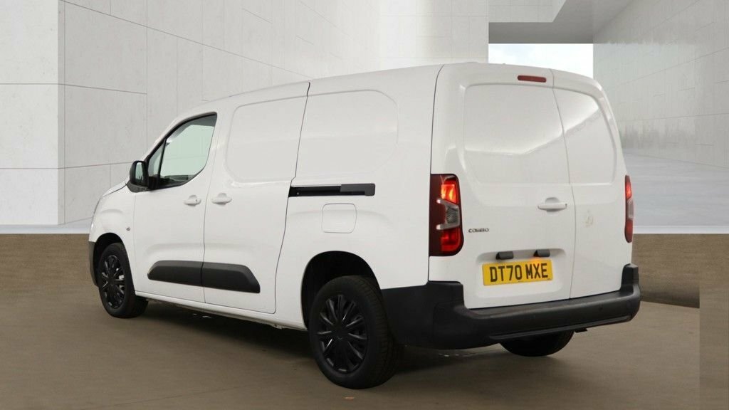 Vauxhall Combo 1.5L Edition White #3