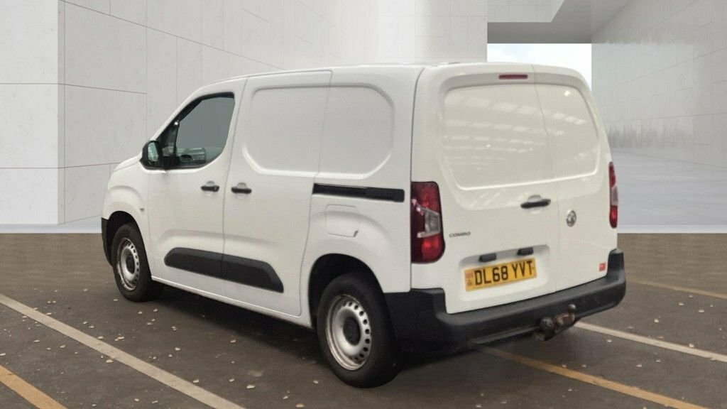 Vauxhall Combo Panel Van 1.6 Turbo D 2300 Edition L2 H1 Euro 6 S White #3