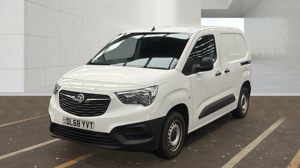 Vauxhall Combo Panel Van 1.6 Turbo D 2300 Edition L2 H1 Euro 6 S White #2
