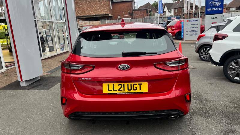 Kia Ceed 1.0T Gdi Isg 2 Red #4
