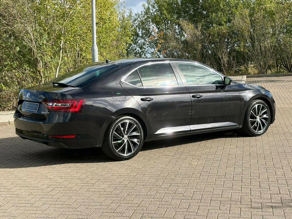 Skoda Superb 2.0 Tdi Laurin Klement Hatchback Manu Black #2