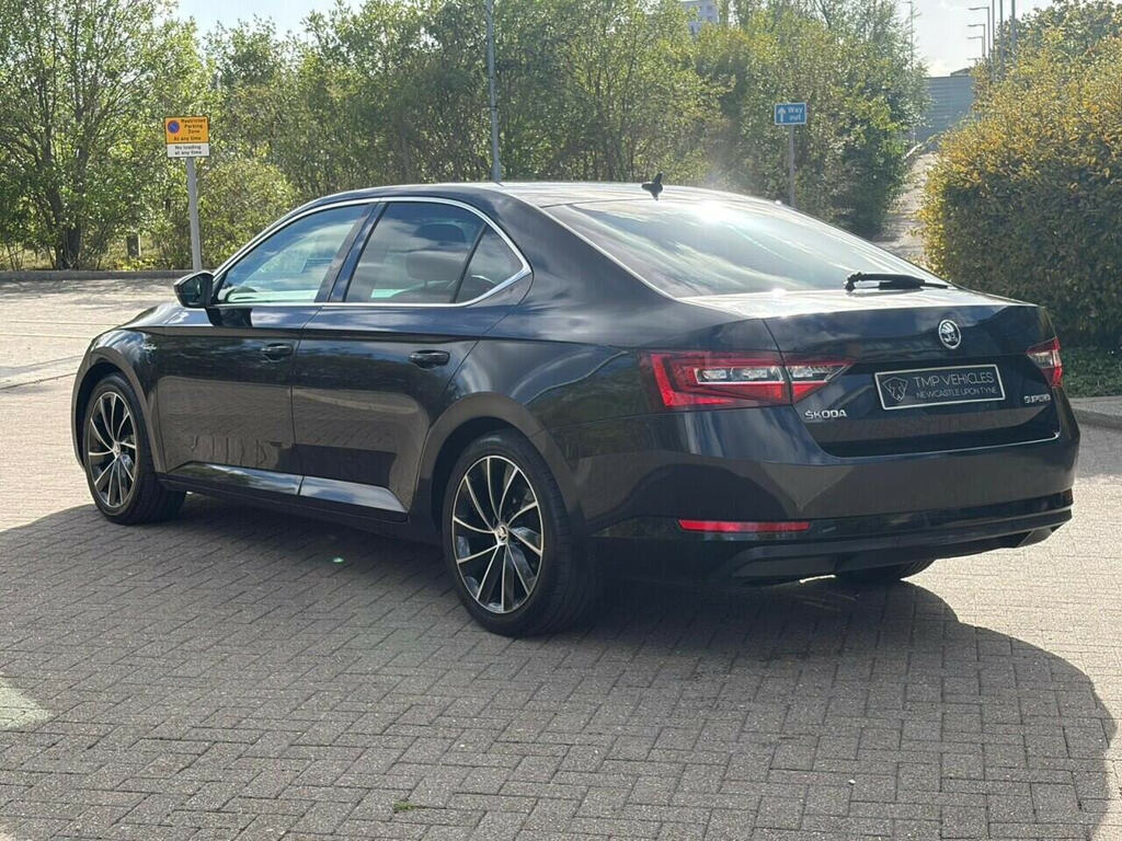 Skoda Superb 2.0 Tdi Laurin Klement Hatchback Manu Black #6