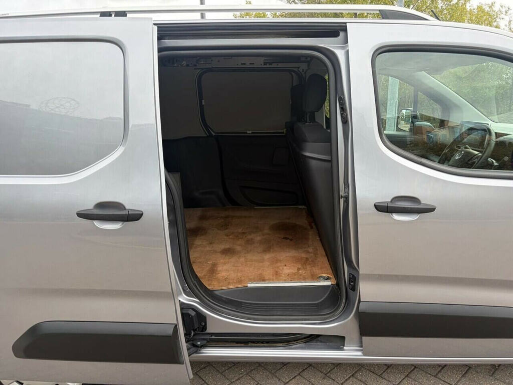 Vauxhall Combo 2300 1.5 Turbo D 100Ps L1 H1 Sportive Van White #17