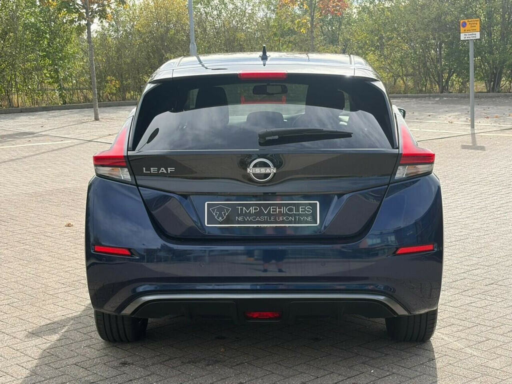 Nissan Leaf 39Kwh Tekna Hatchback 150 Ps Blue #5