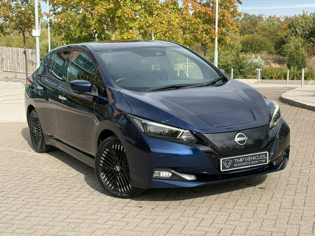 Nissan Leaf 39Kwh Tekna Hatchback 150 Ps Blue