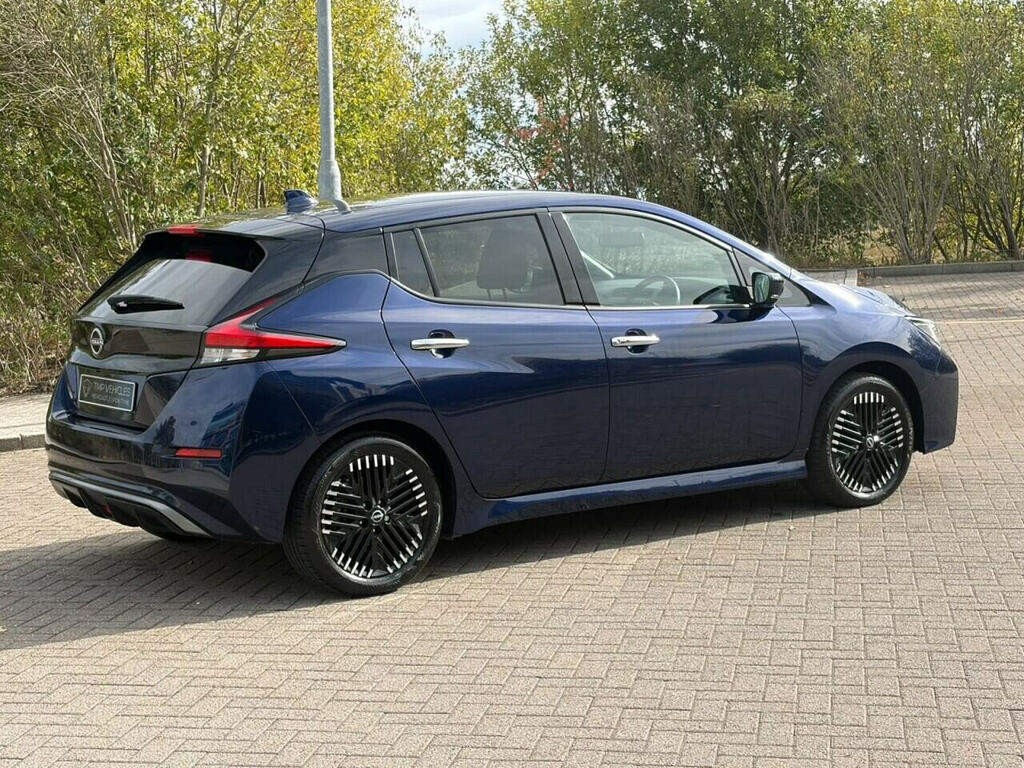 Nissan Leaf 39Kwh Tekna Hatchback 150 Ps Blue #3