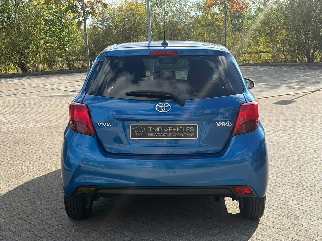 Toyota Yaris 1.4 D-4d Icon Hatchback Euro 6 Blue #4