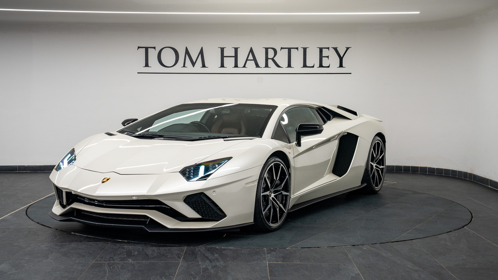 Lamborghini Aventador Svj White #3