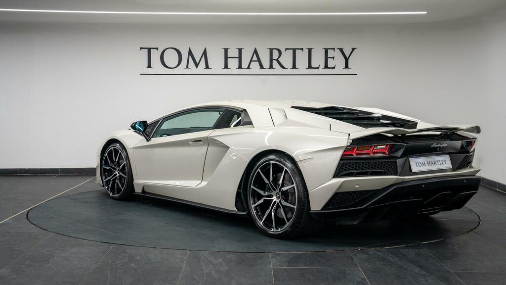 Lamborghini Aventador Svj White #5