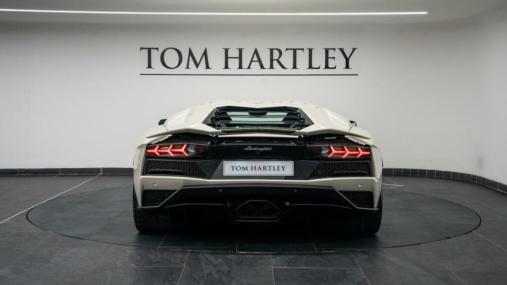 Lamborghini Aventador Svj White #6