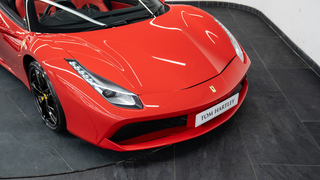 Ferrari 488 488 Pista S-a Red #10