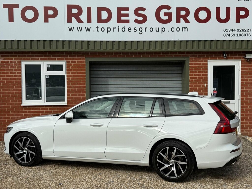 Volvo V60 2.0 T4 Momentum Plus Euro 6 Ss White
