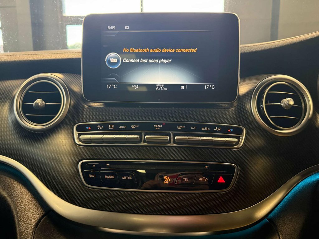 Mercedes-Benz V Class V220 D Sport Blue #31