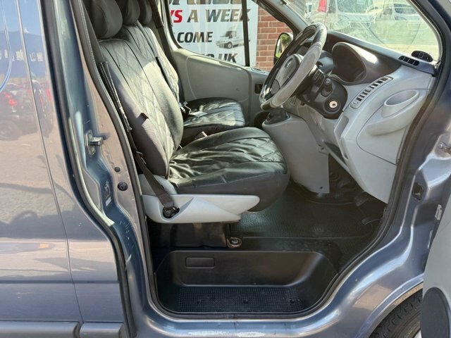 Vauxhall Vivaro 2011 2.0 Cdti Sportive Panel Van Silver #13