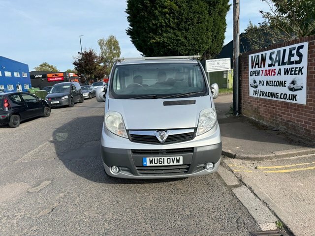 Vauxhall Vivaro 2011 2.0 Cdti Sportive Panel Van Silver #3