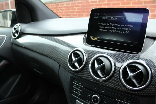 Mercedes-Benz B Class 1.6 B180 Amg Line 7G-dct Black #40