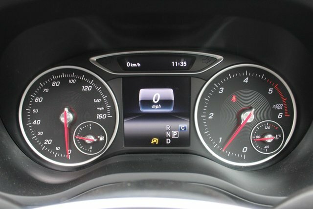Mercedes-Benz B Class 1.6 B180 Amg Line 7G-dct Black #38