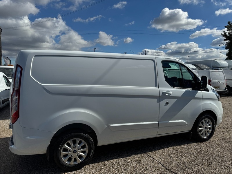 Ford Transit Custom 300 Limited P V White #5