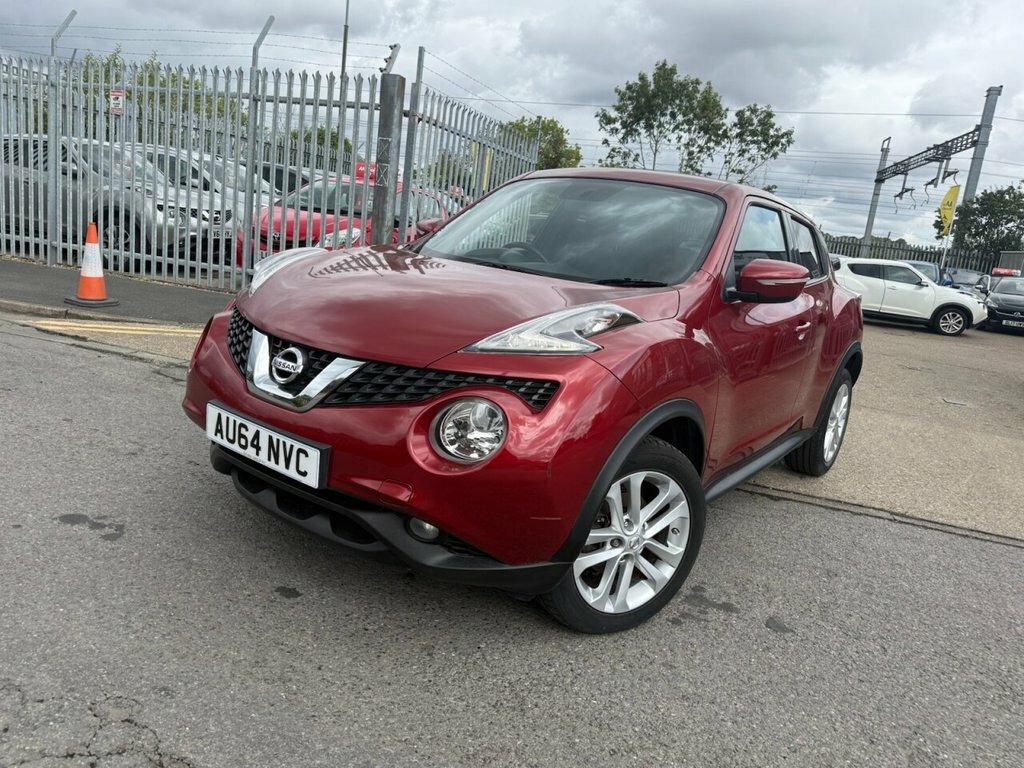 Nissan Juke 1.2L Acenta Premium Red