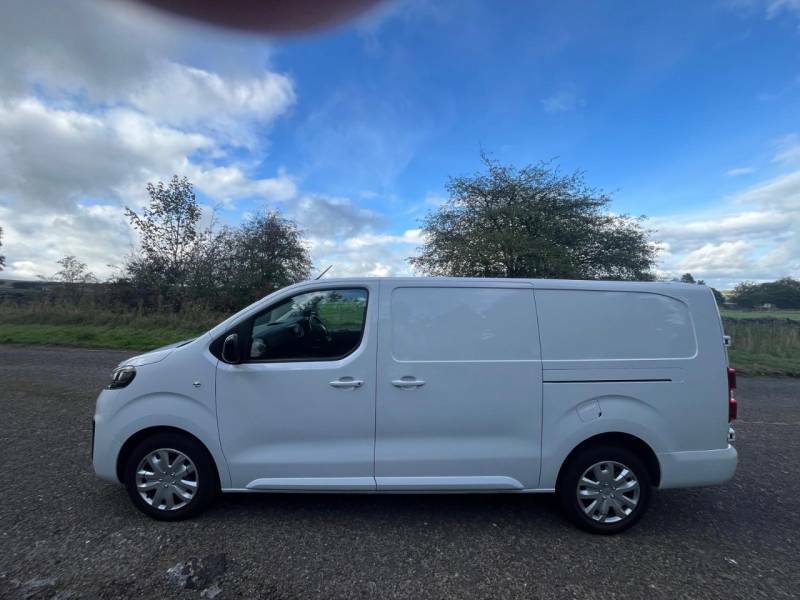 Vauxhall Vivaro 2900 1.5D 100Ps Pro H1 Van White