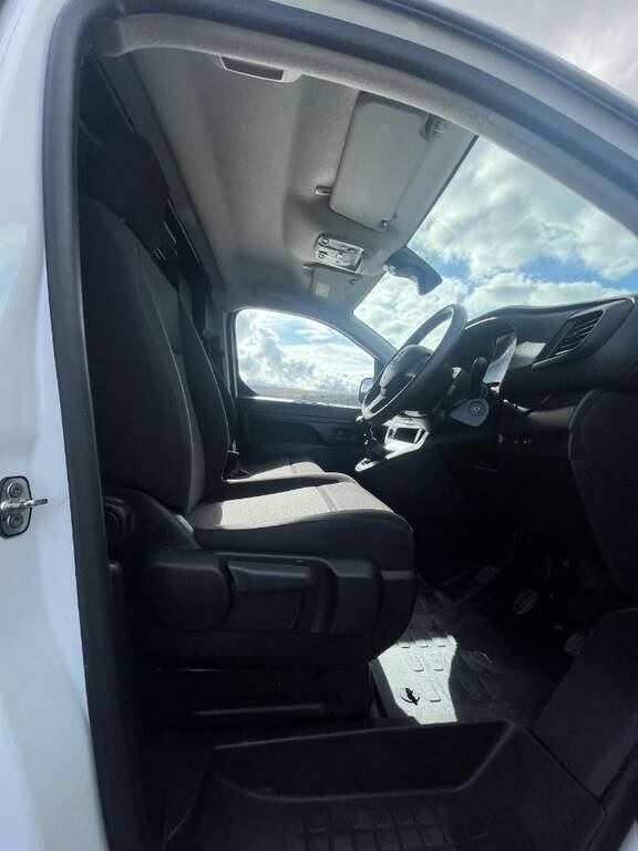 Vauxhall Vivaro 2900 1.5D 100Ps Pro H1 Van White #5