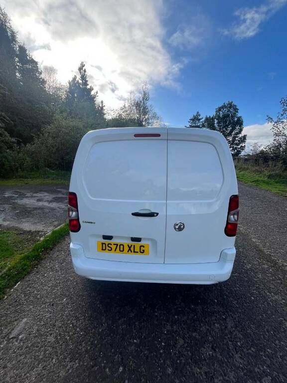 Vauxhall Combo 2300 1.5 Turbo D 100Ps H1 Sportive Van White #4