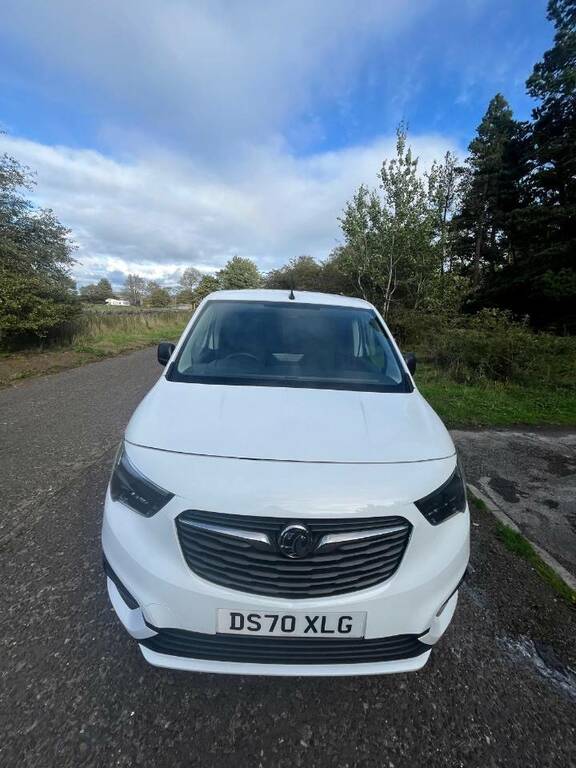 Vauxhall Combo 2300 1.5 Turbo D 100Ps H1 Sportive Van White #3