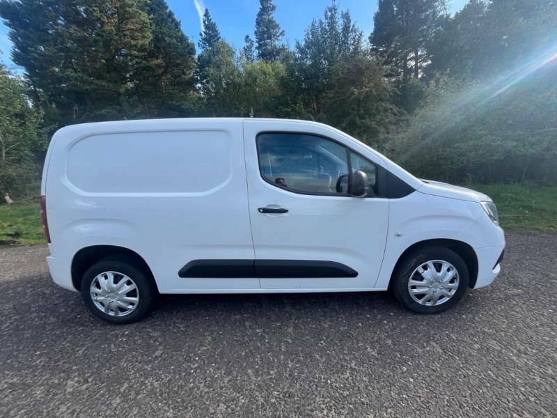 Vauxhall Combo 2300 1.5 Turbo D 100Ps H1 Sportive Van White #2