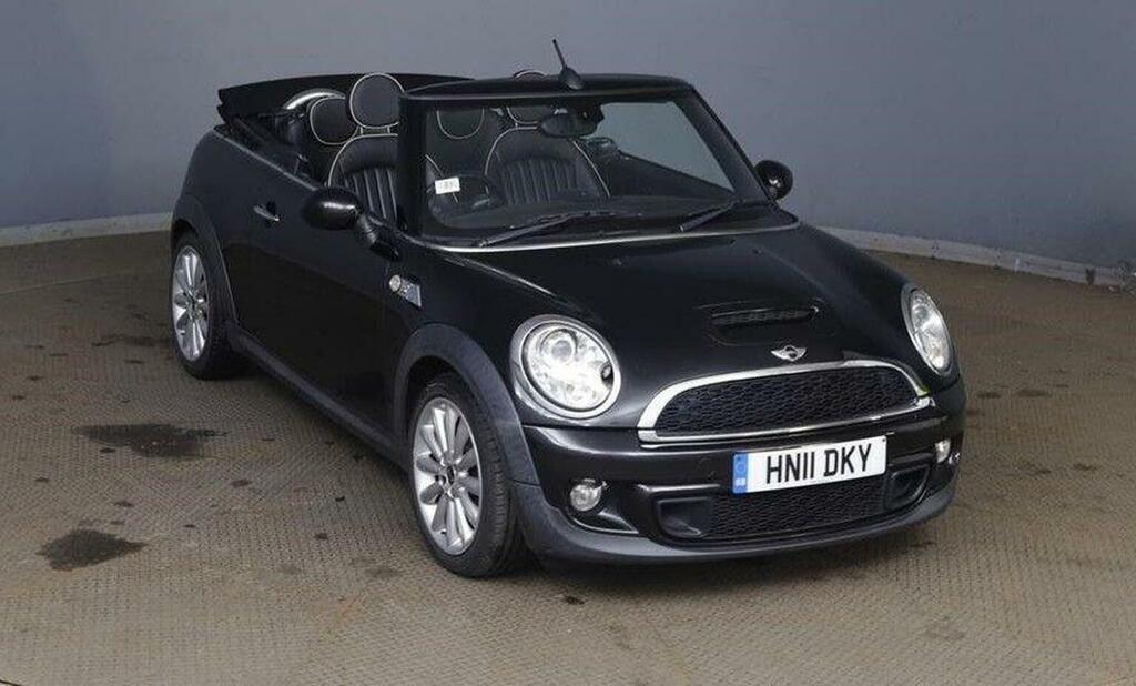 Mini Convertible 1.6 Cooper S Steptronic Euro 5 Black