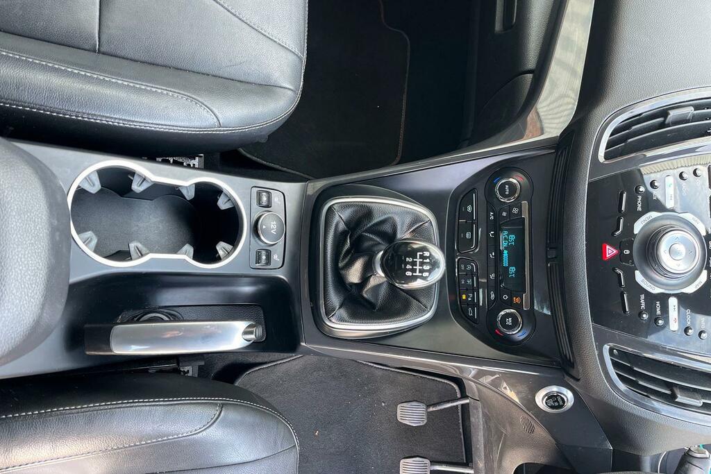 Ford Kuga 1.6T Ecoboost Titanium X Suv Awd E White #32