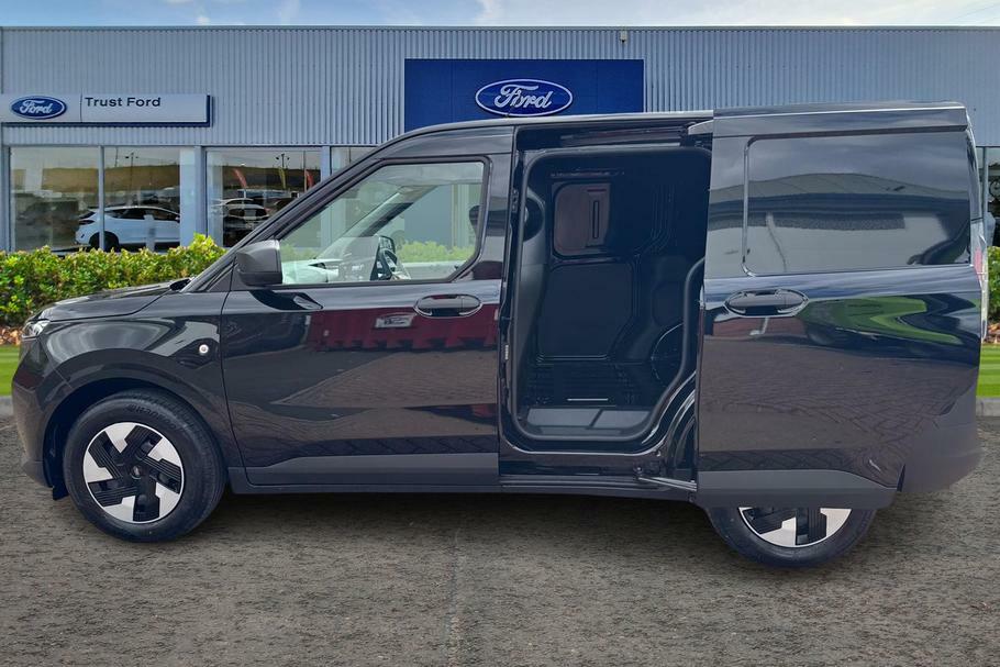 Ford Transit Courier Trend 100Kw 43Kwh Black #5