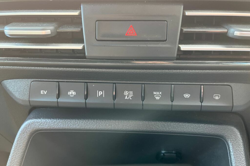 Ford Transit Connect 250 Limited L2 Lwb 1.5 Ecoboost Phev 150Ps Black #36