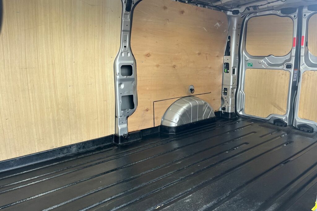 Ford Transit Custom 280 Limited L2 Lwb Fwd 2.0 Ecoblue 136Ps Low Silver #4