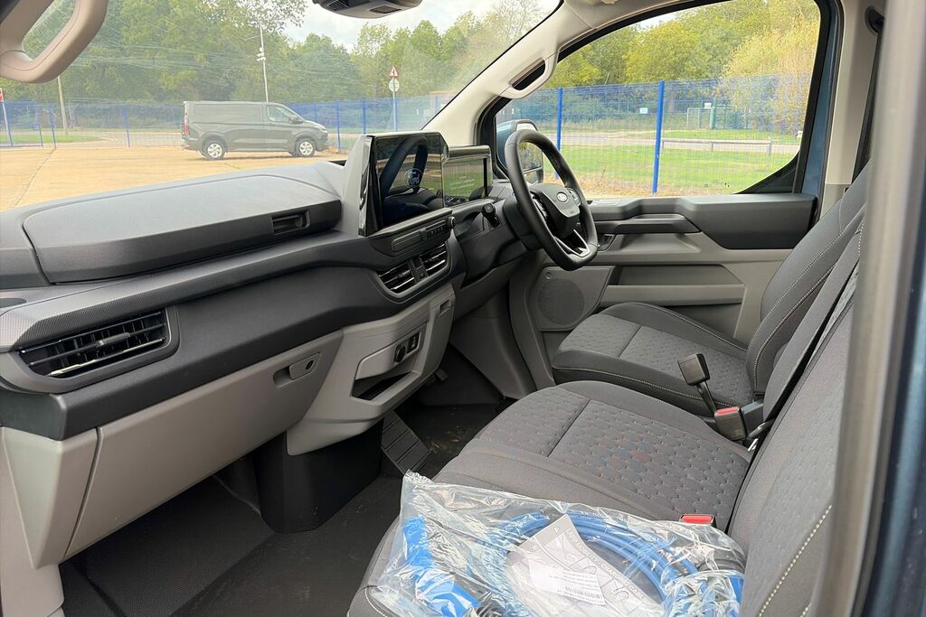 Ford Transit Custom 320 Limited L2 Lwb Fwd 2.5 Phev 232Ps Low Roo Blue #3