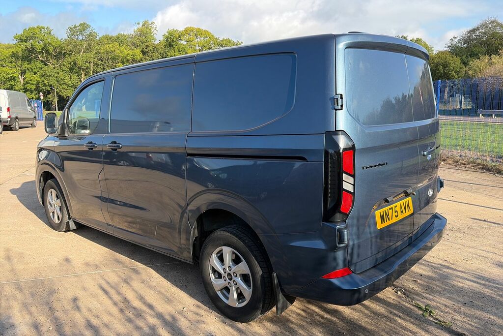 Ford Transit Custom 280 Limited L1 Swb Fwd 2.0 Ecoblue 136Ps Low Blue