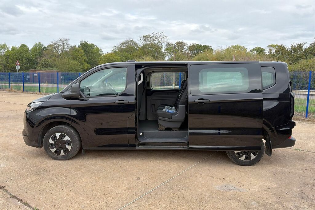 Ford Transit Custom 340 Trend L2 Lwb 9 Seat Kombi Fwd 2.5 Phev 23 Black #5
