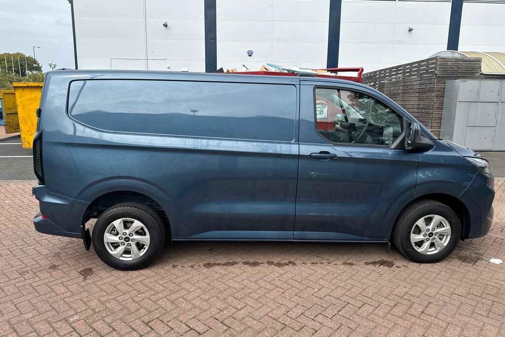 Ford Transit Custom 320 Limited L1 Swb Fwd 2.0 Ecoblue 136Ps Low Roof Blue #2