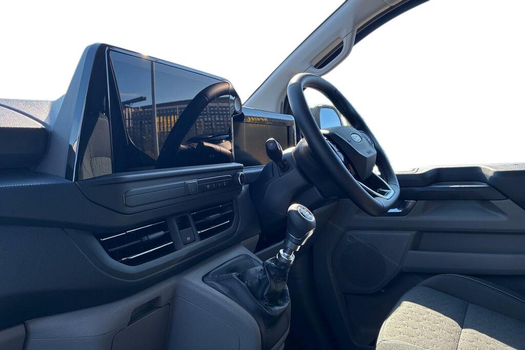 Ford Transit Custom 320 Limited L1 Swb Fwd 2.0 Ecoblue 136Ps Low Roof  #3