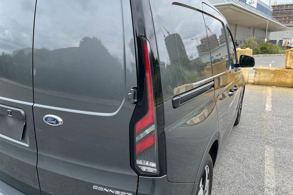 Ford Transit Connect 250 Limited L2 Lwb 1.5 Ecoboost Phev 150Ps Grey #32