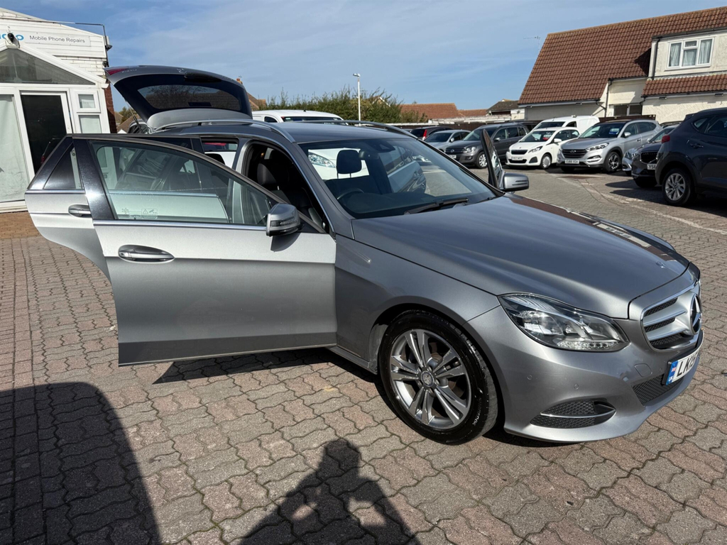 Mercedes-Benz E Class Estate Silver #5