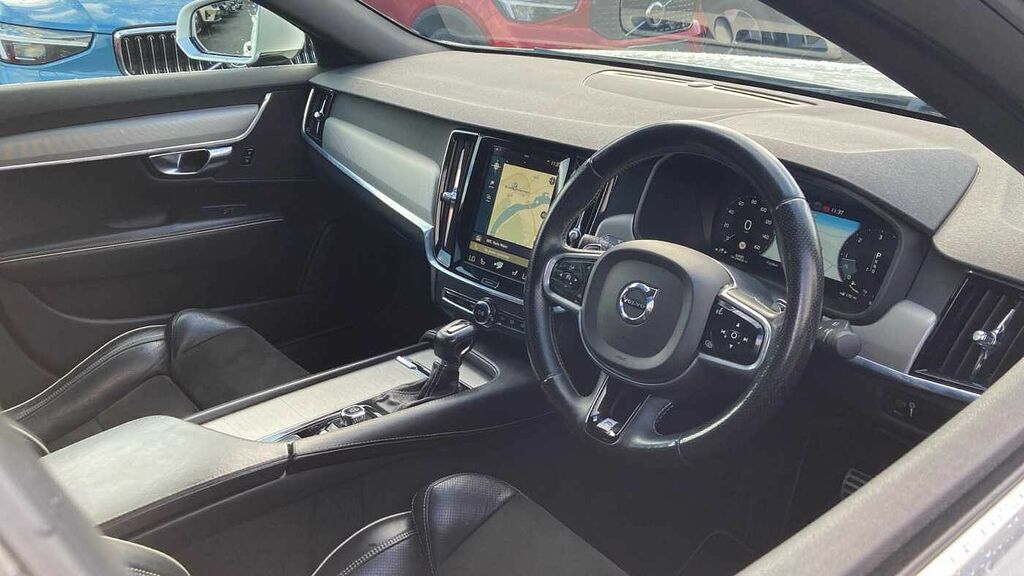 Volvo S90 D4 R-design CX67XSL White #4