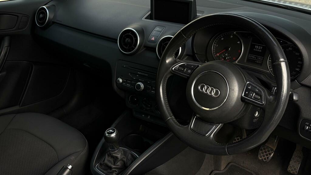 Audi A1 1.6 Tdi Se Euro 5 Ss Silver #2