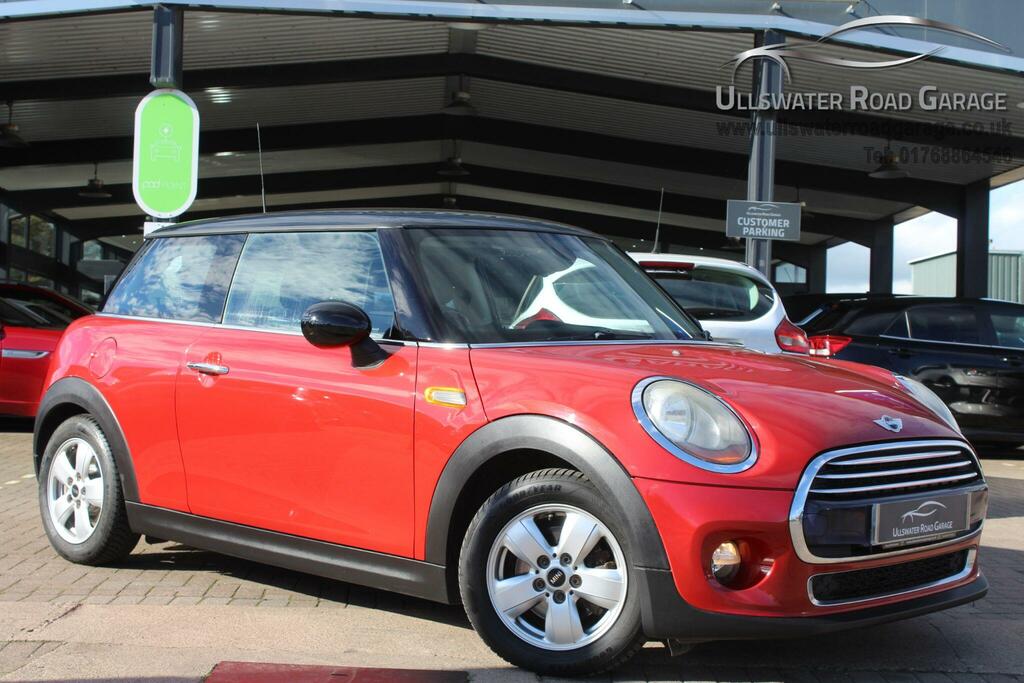 Mini Hatch Cooper D Red