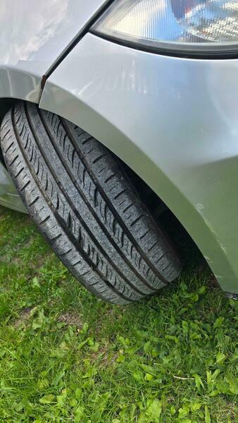 BMW 1 Series 2L Sport Silver #17