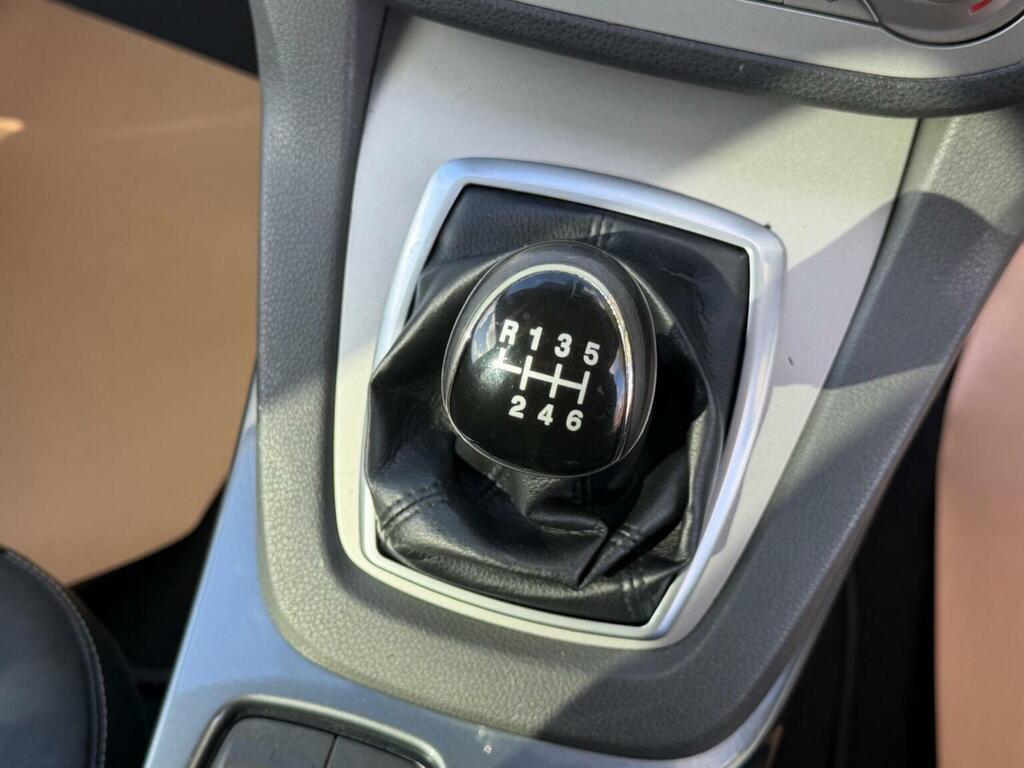 Ford Kuga Suv 2.0 Tdci Titanium 2Wd 201161 Black #32