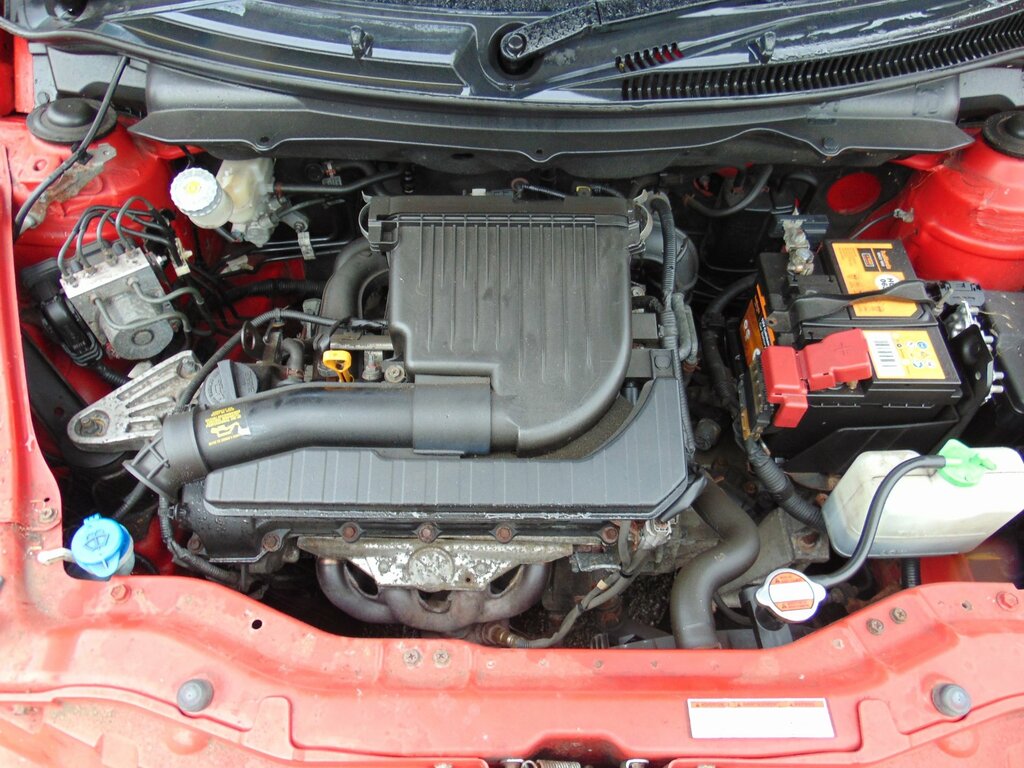 Suzuki Swift 1.2 Sz2 Hatchback Euro 5 94 Ps Red #5
