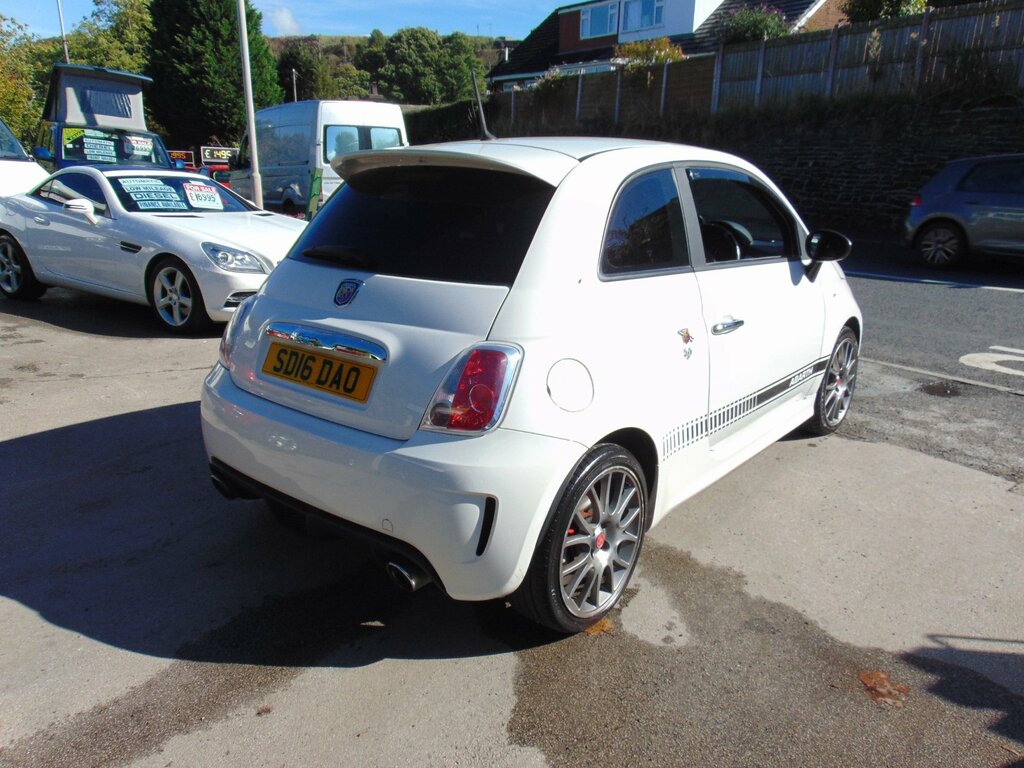 Abarth 595 1.4 T-jet Trofeo Hatchback Euro White #2
