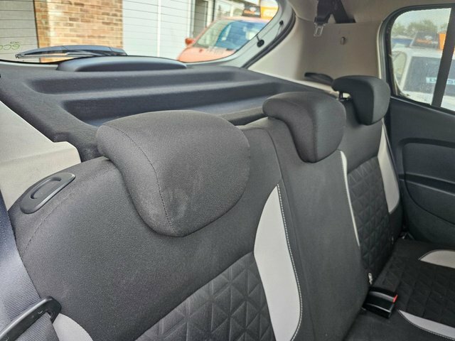 Dacia Sandero Stepway 1.5 Dci Laureate Hatchback Euro Blue #7