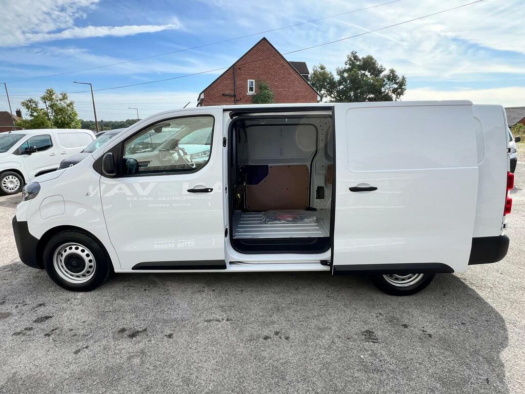 Peugeot E-Expert Panel Van 75Kwh Professional Long Panel Van L White #4