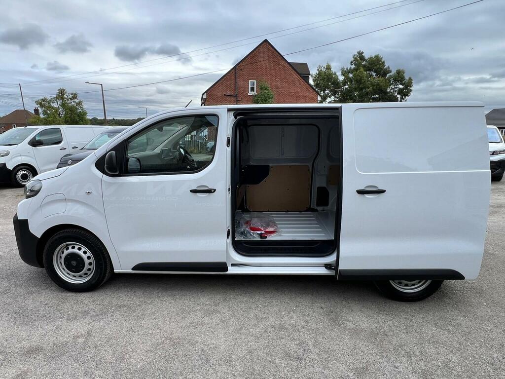 Peugeot E-Expert E 1000 75Kwh Professional Premiu... White #4